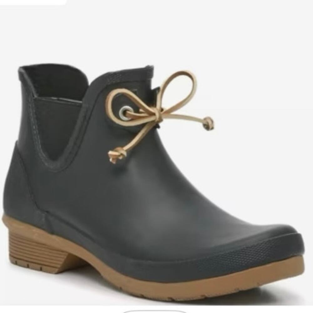 Women’s Chooka Downtown Rain Boot in Black SZ 8